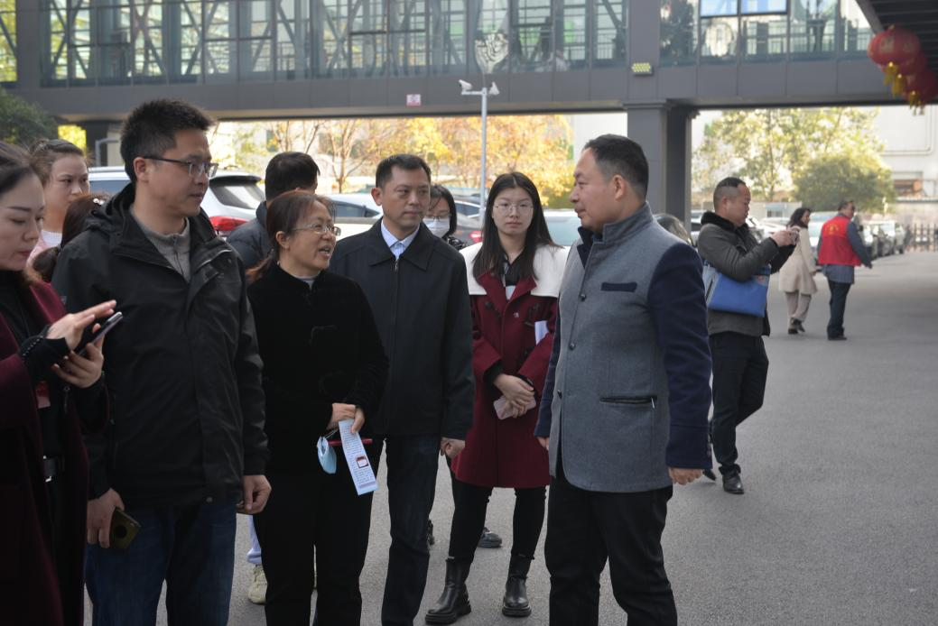 图片1 图片1